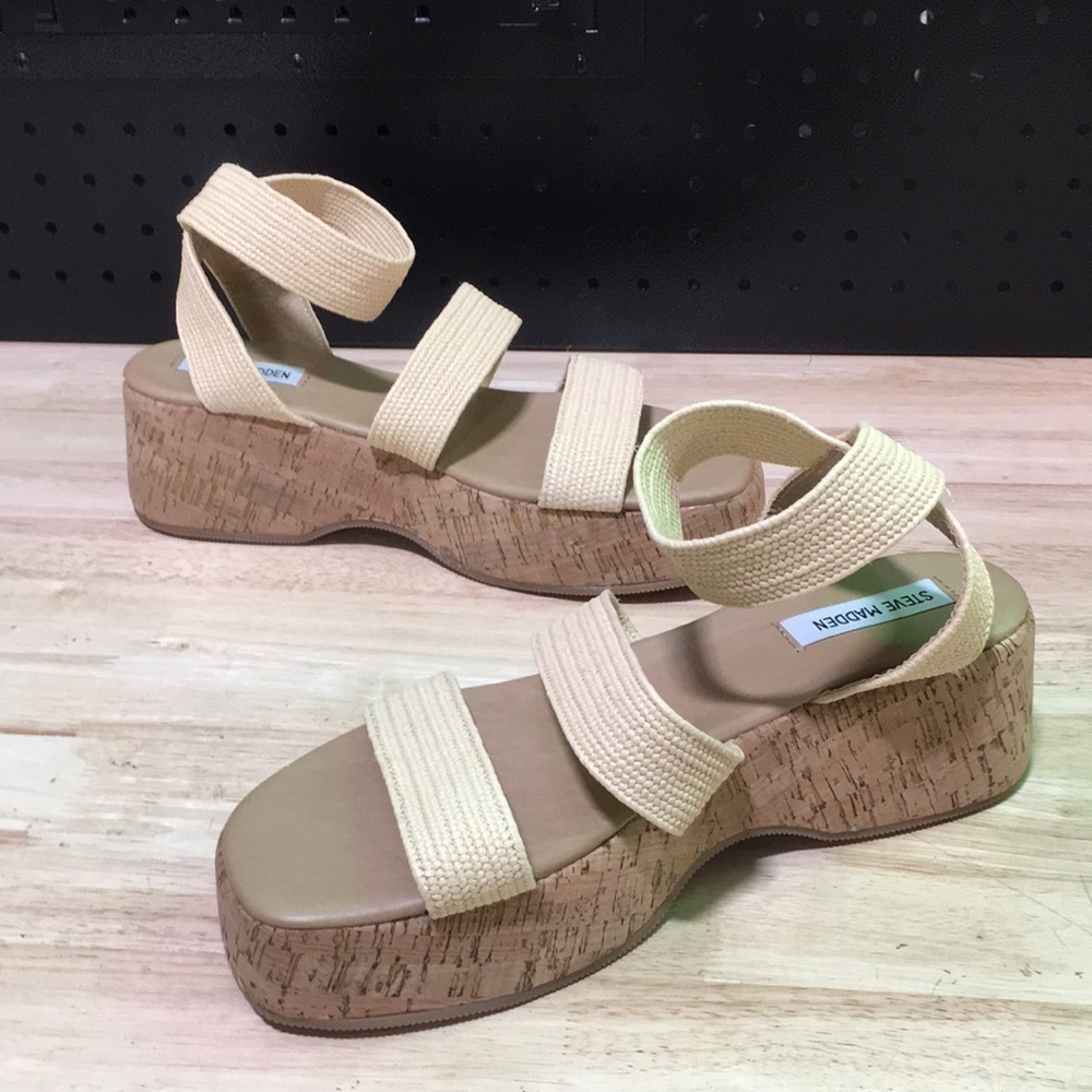 New Woman’s Steve Madden Cream Cork Platform Sandals